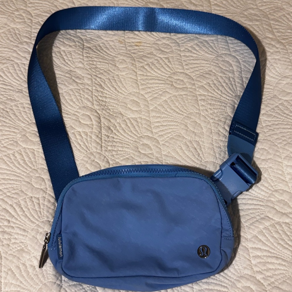 lululemon athletica Navy Men's Belt Bag